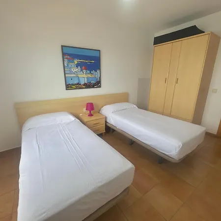 Marina 4 Appartement Roses